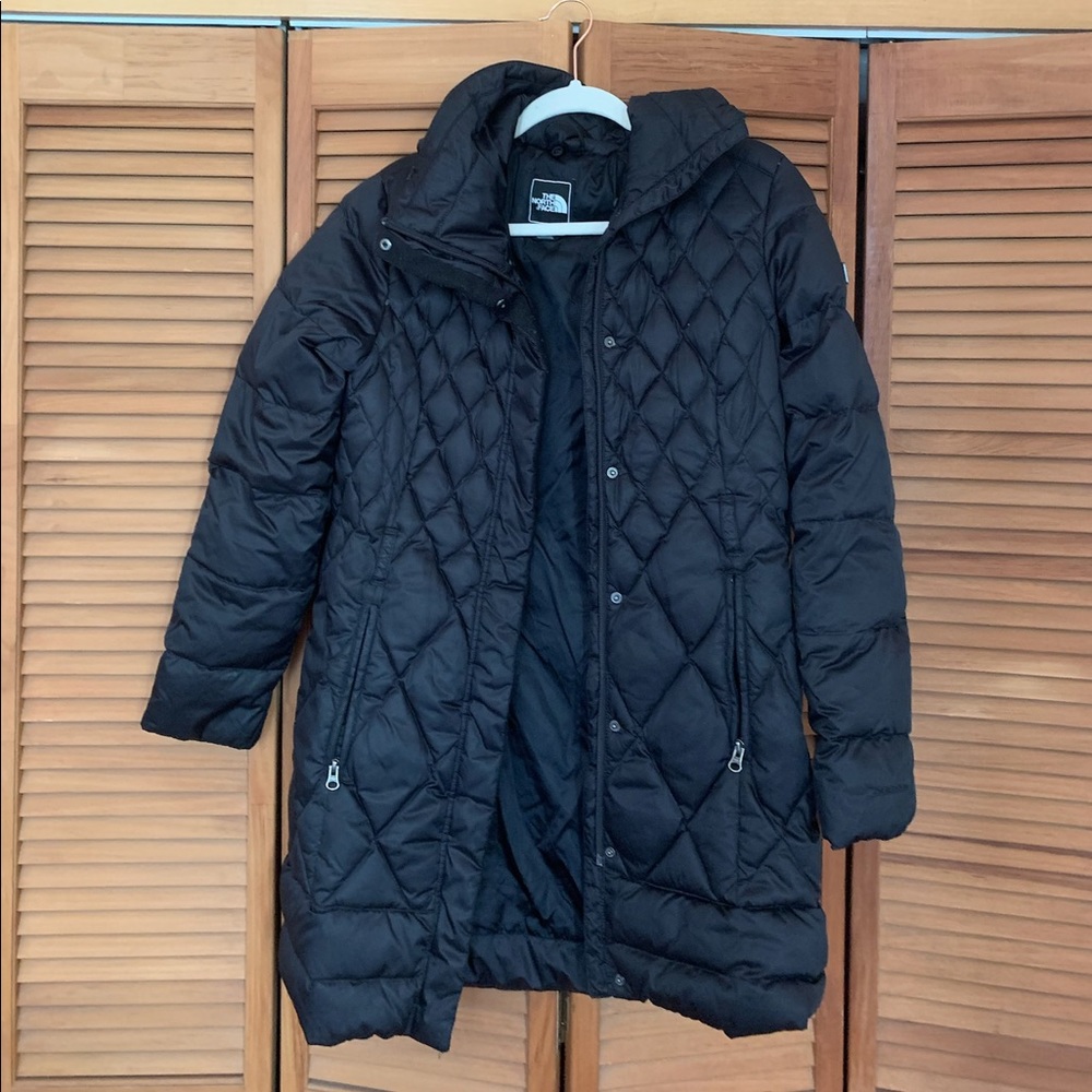 The North Face Black Puffy Coat | Medium